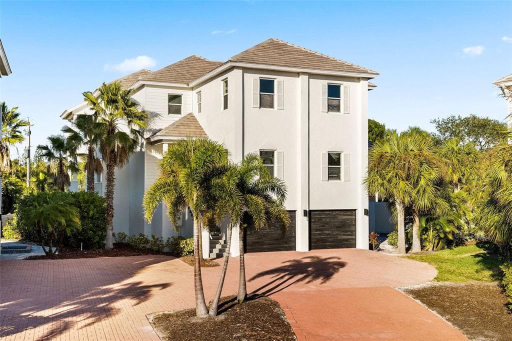 6906 BOCHI CIRCLE