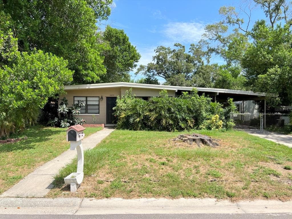 2809 W ROBSON STREET TAMPA, FL 33614