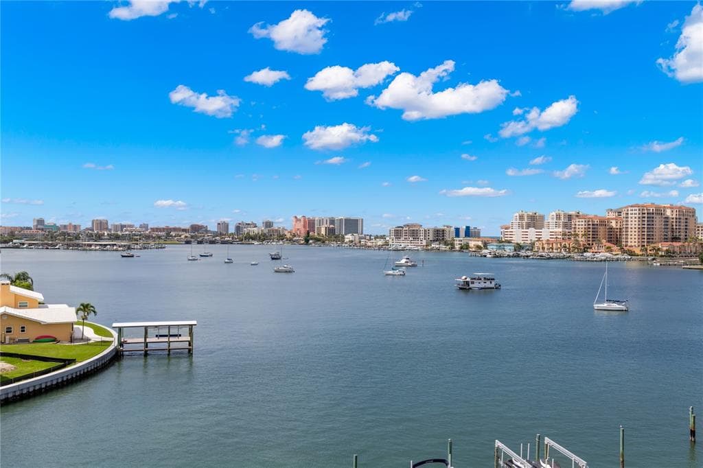 610 ISLAND WAY UNIT 506