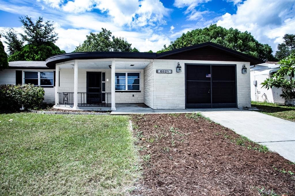 6038 13TH AVENUE NEW PORT RICHEY, FL 34653
