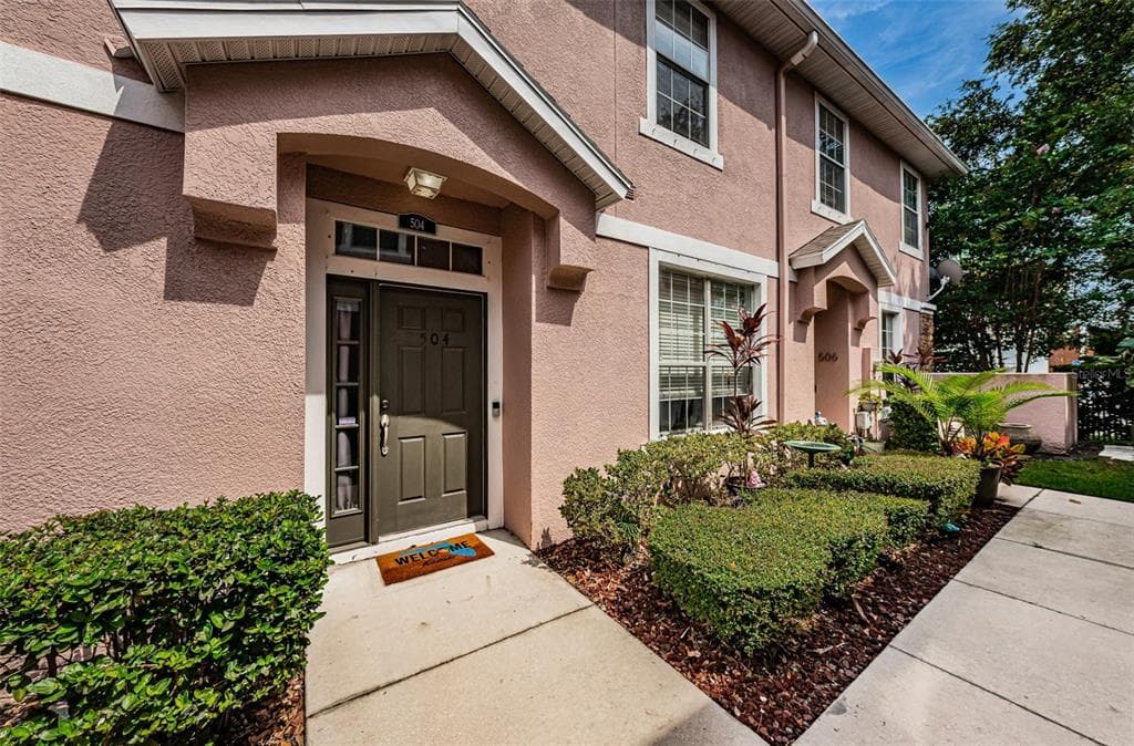 504 51ST AVENUE N ST PETERSBURG, FL 33703