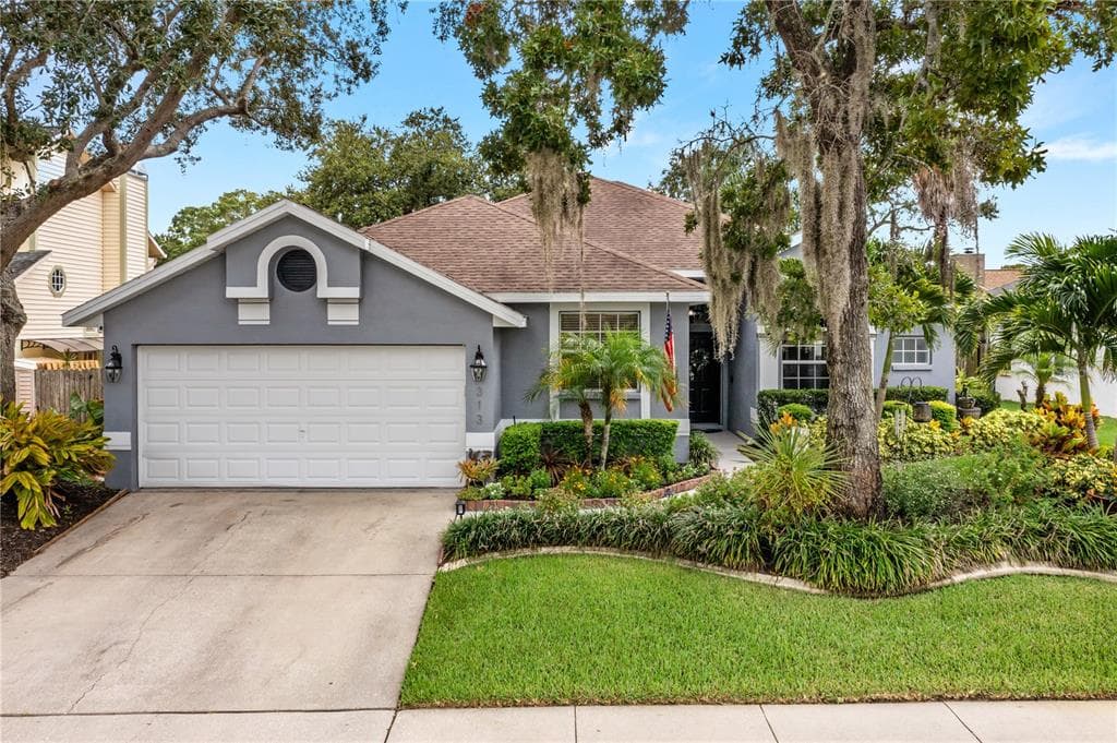 313 WOOD CHUCK AVENUE TARPON SPRINGS, FL 34689