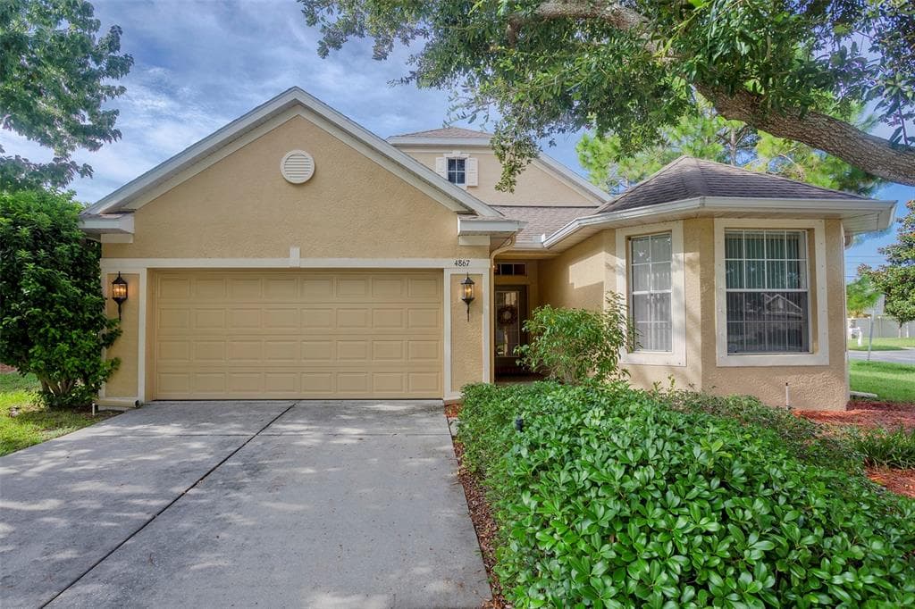 4867 W BREEZE CIRCLE PALM HARBOR, FL 34683