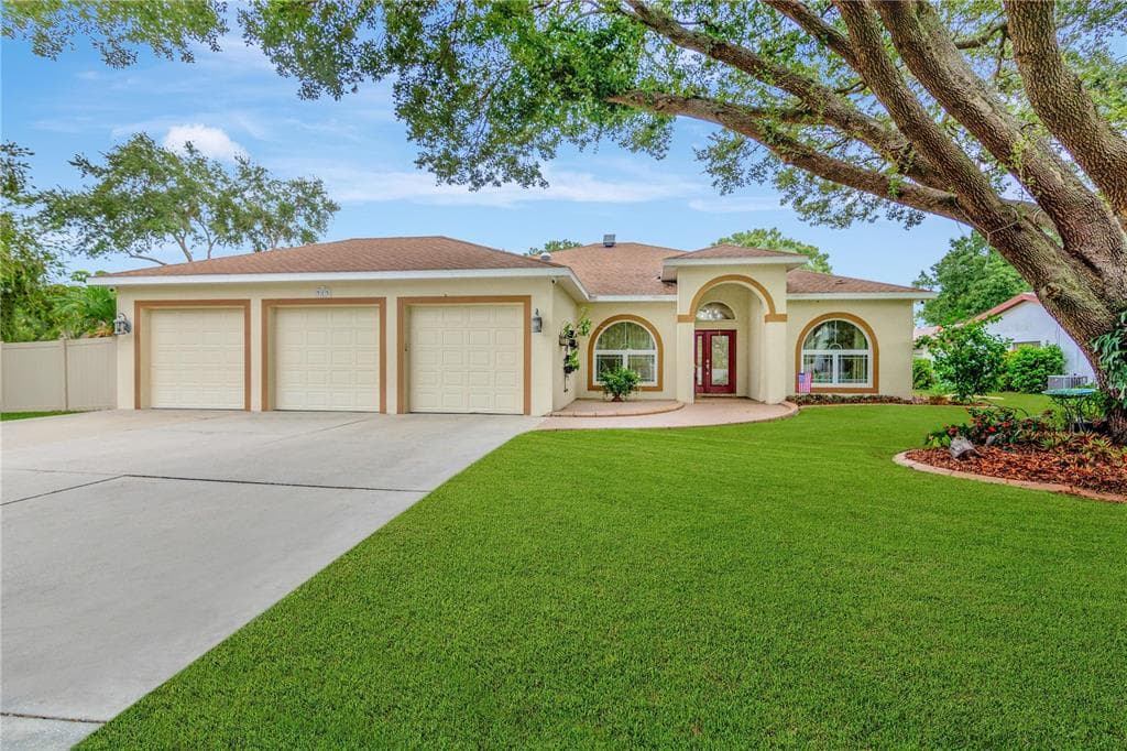 313 WENDI LANE RUSKIN, FL 33570