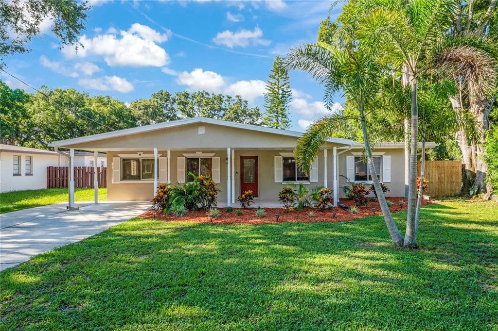 4510 W PAXTON AVENUE TAMPA, FL 33611