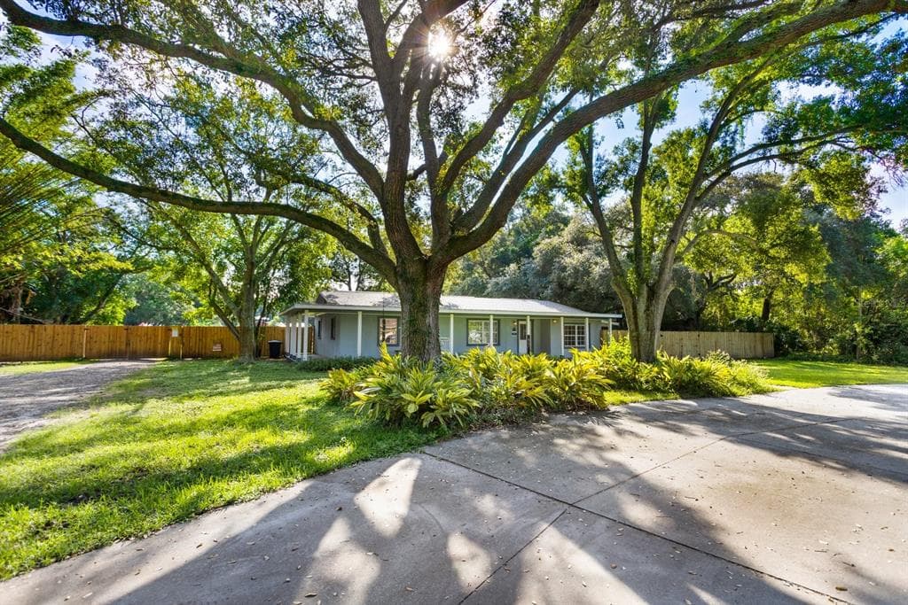 8701 64TH STREET N PINELLAS PARK, FL 33782