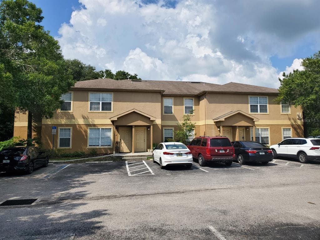 5903 WILLOW RIDGE DRIVE UNIT 203 ZEPHYRHILLS, FL 33541