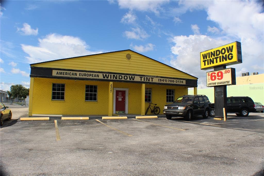 2317 BEE RIDGE ROAD SARASOTA, FL 34239