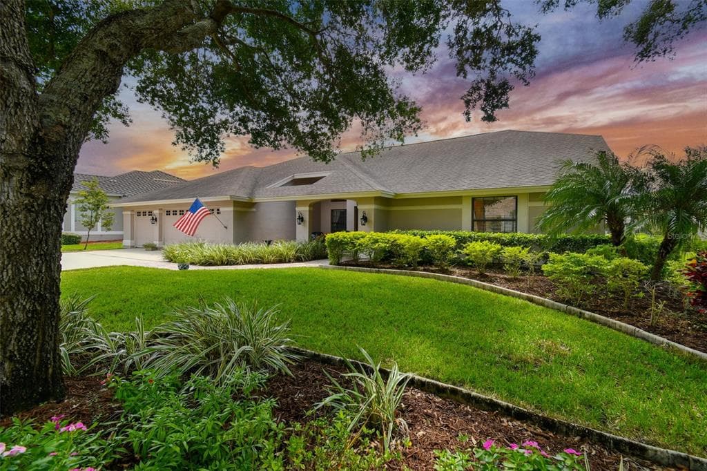 3740 EMBASSY CIRCLE PALM HARBOR, FL 34685