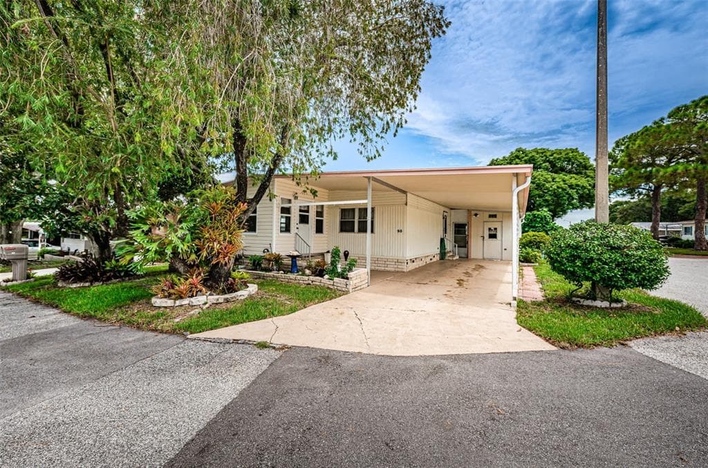 95 JACARANDA DRIVE UNIT 9 SAFETY HARBOR, FL 34695