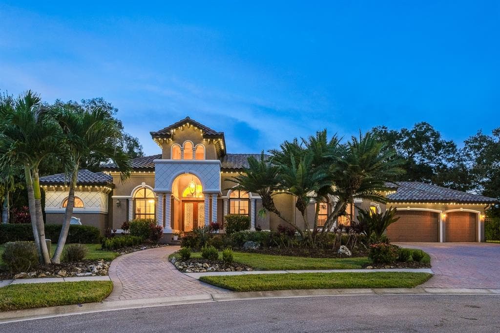 2273 STEVEN STREET CLEARWATER, FL 33759