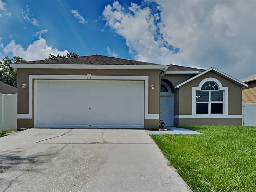 25032 HYDE PARK BOULEVARD LAND O LAKES, FL 34639