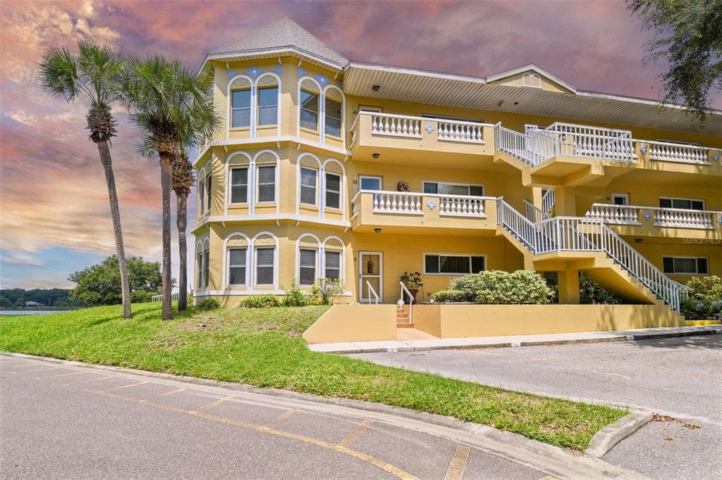 2220 SPANISH DRIVE UNIT 22 CLEARWATER, FL 33763