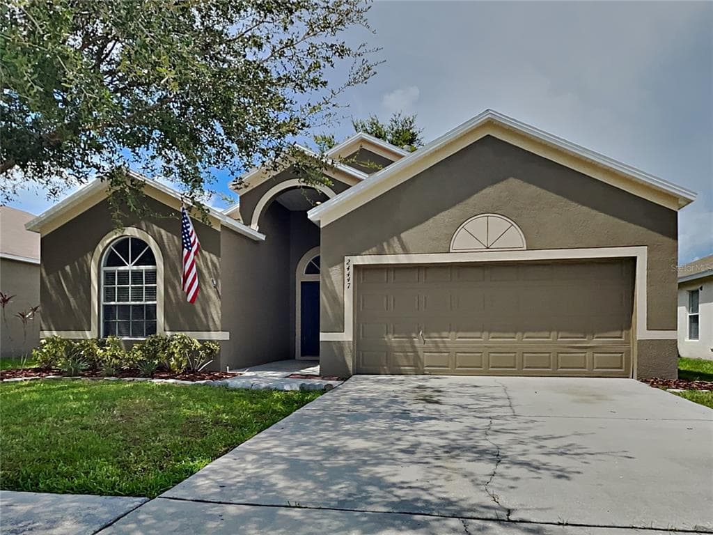 24447 BREEZY OAK COURT LUTZ, FL 33559