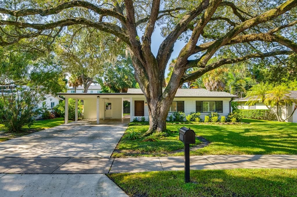 4810 W SAN JOSE STREET TAMPA, FL 33629