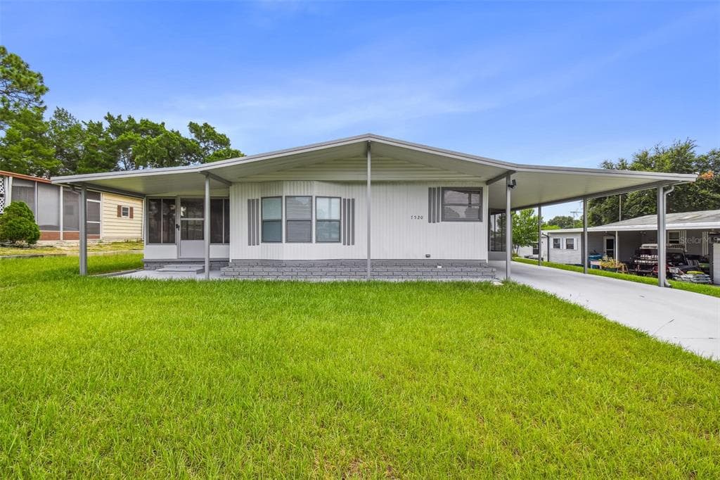 7520 MISSION STREET BROOKSVILLE, FL 34613