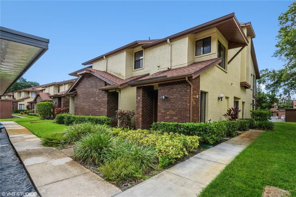 620 FAIRMONT AVENUE UNIT D SAFETY HARBOR, FL 34695