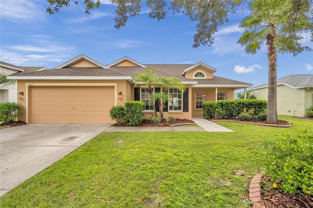 4211 DONNINGTON DRIVE PARRISH, FL 34219