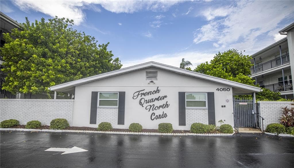 4050 4TH STREET N UNIT 224 ST PETERSBURG, FL 33703