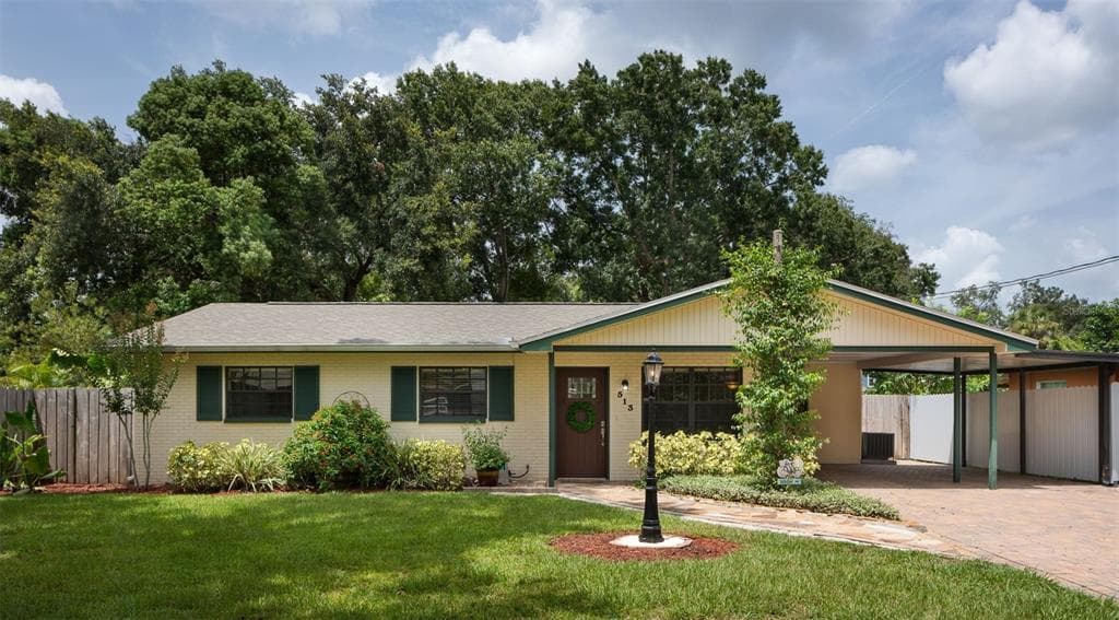 513 W 127TH AVENUE TAMPA, FL 33612