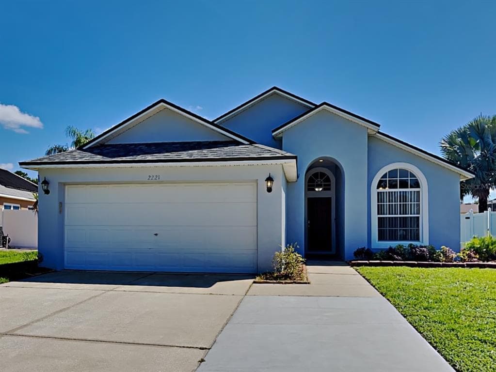 2221 HUNTERS GREENE DRIVE LAKELAND, FL 33810