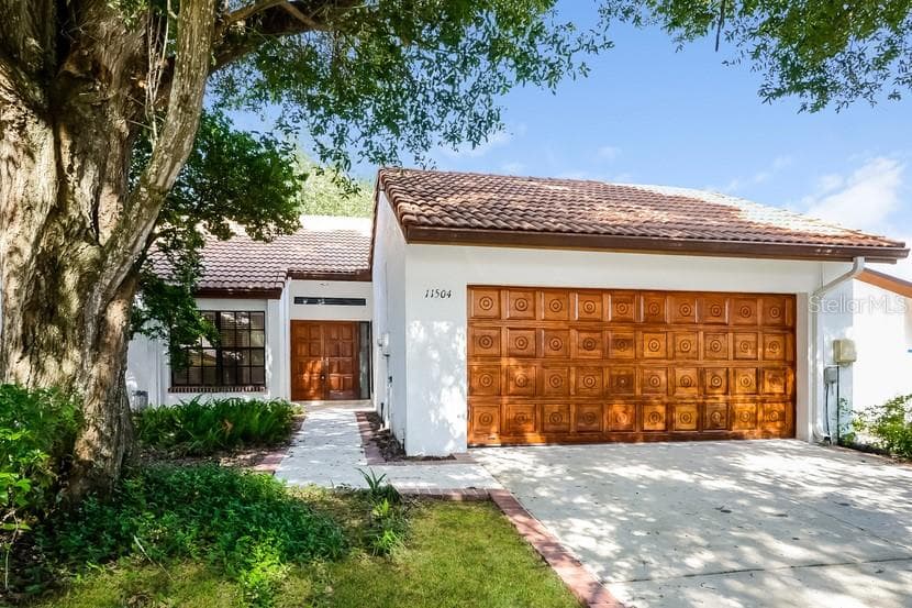 11504 ROBLES DEL RIO PLACE TEMPLE TERRACE, FL 33617