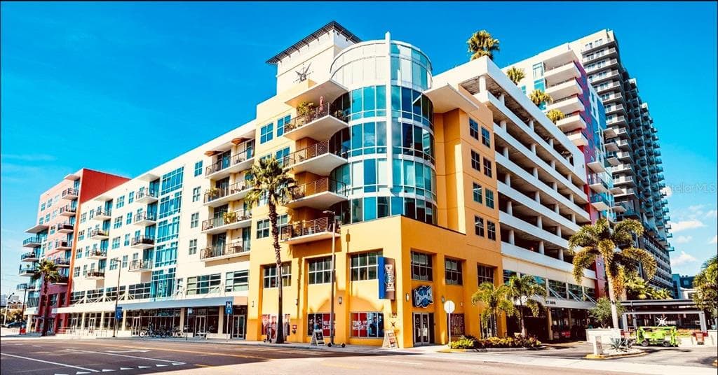 1120 E KENNEDY BOULEVARD UNIT 1421 TAMPA, FL 33602