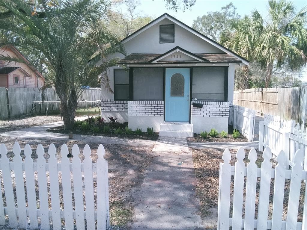 1751 NEWARK STREET S ST PETERSBURG, FL 33711