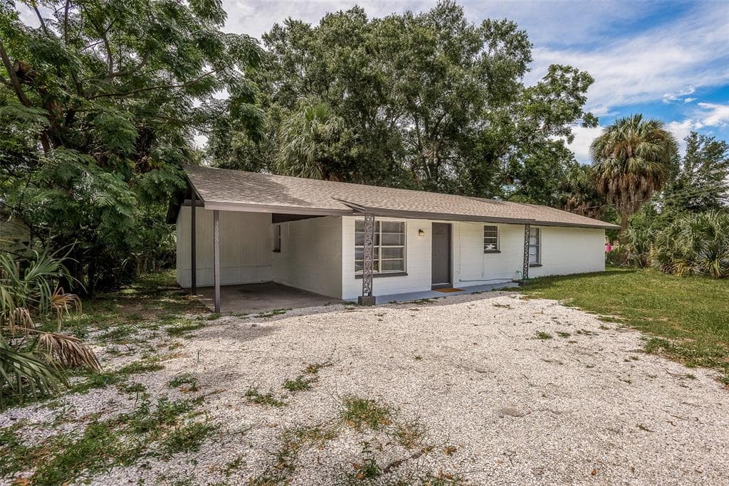 3008 CORD STREET TAMPA, FL 33605