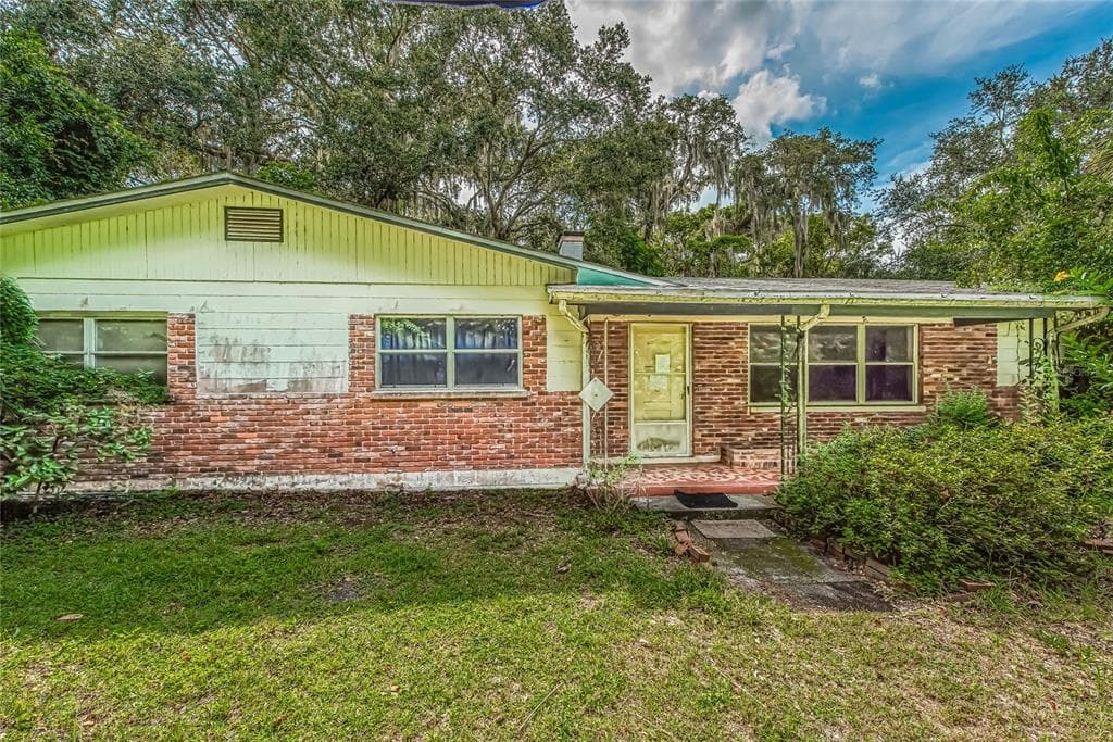 7128 RIDGE MANOR DRIVE DOVER, FL 33527