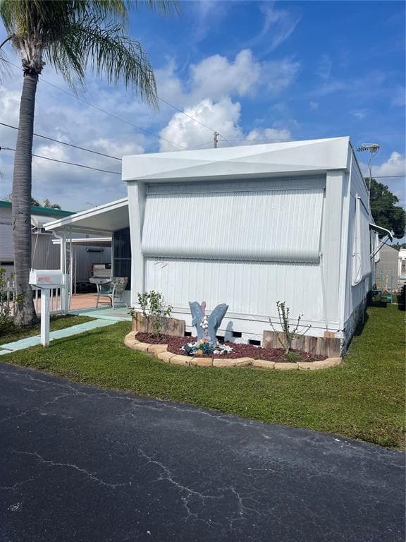 7490 46TH AVENUE N UNIT 210 ST PETERSBURG, FL 33709