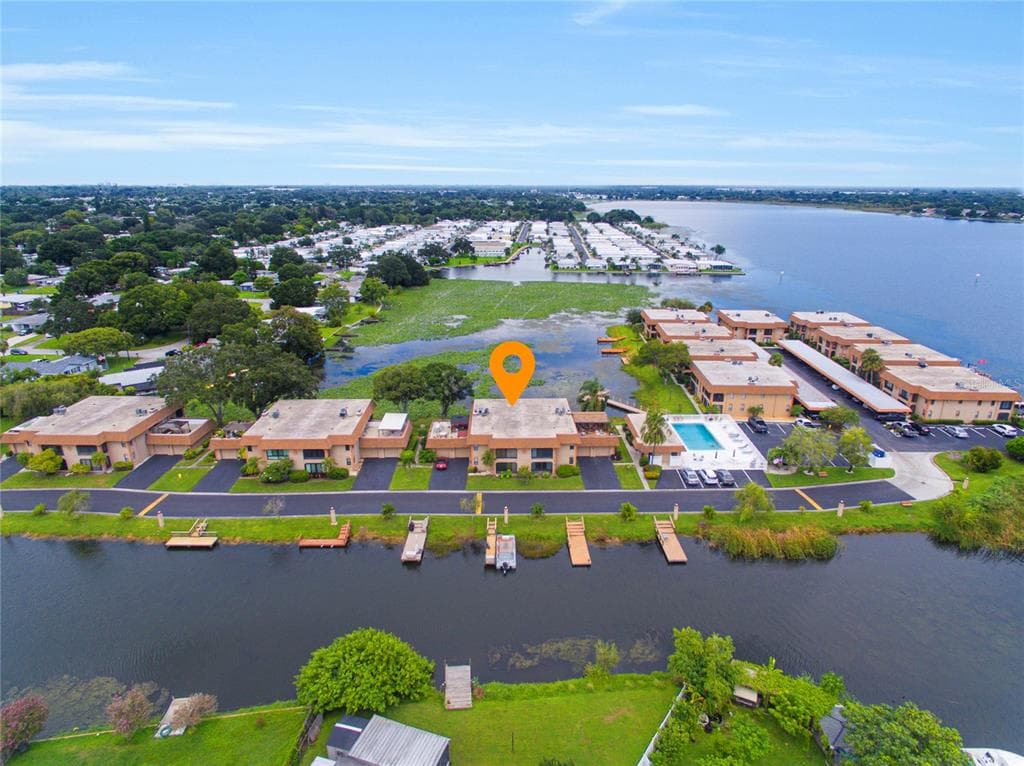 10202 SEMINOLE ISLAND DRIVE UNIT 10202 LARGO, FL 33773