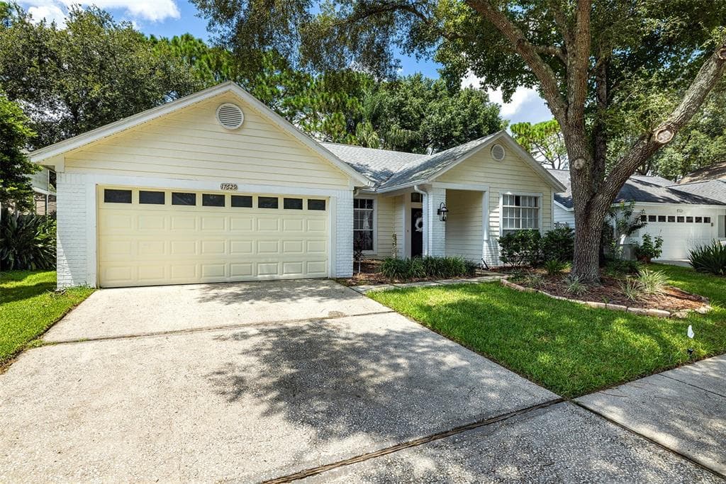 17629 ESPRIT DRIVE TAMPA, FL 33647