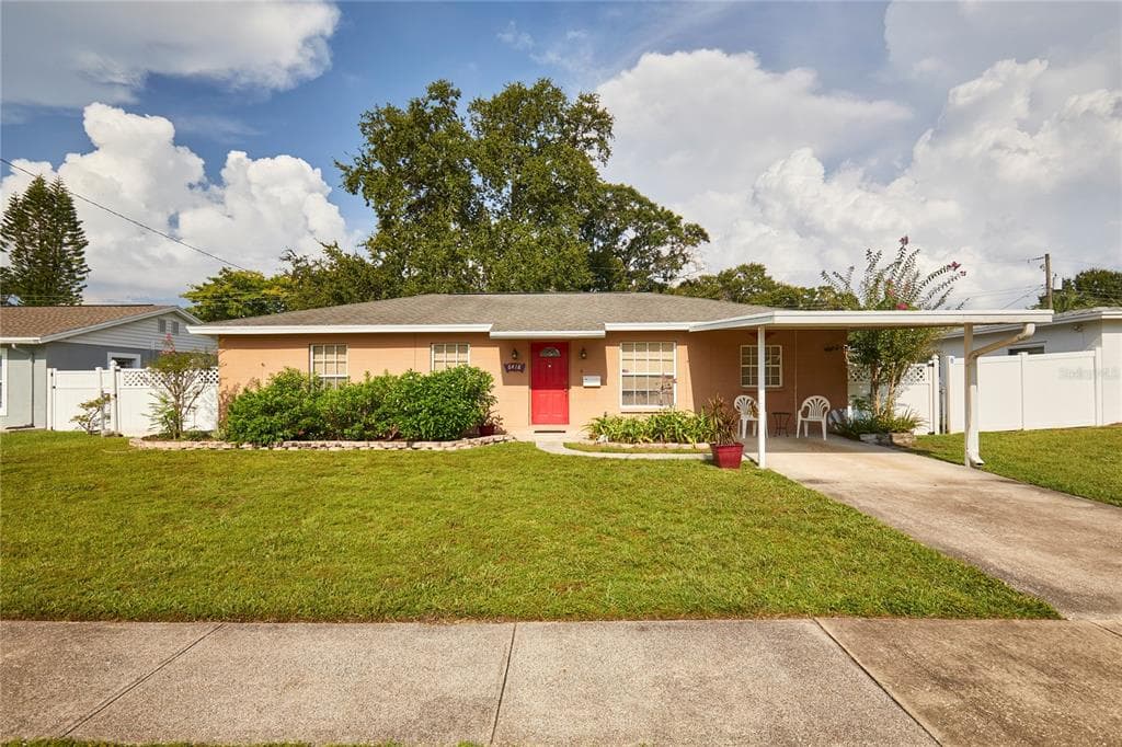 6418 AMBASSADOR DRIVE TAMPA, FL 33615