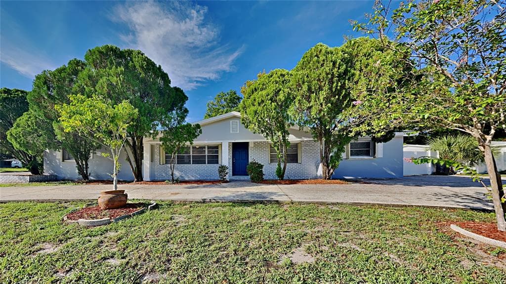 6700 30TH AVENUE N ST PETERSBURG, FL 33710