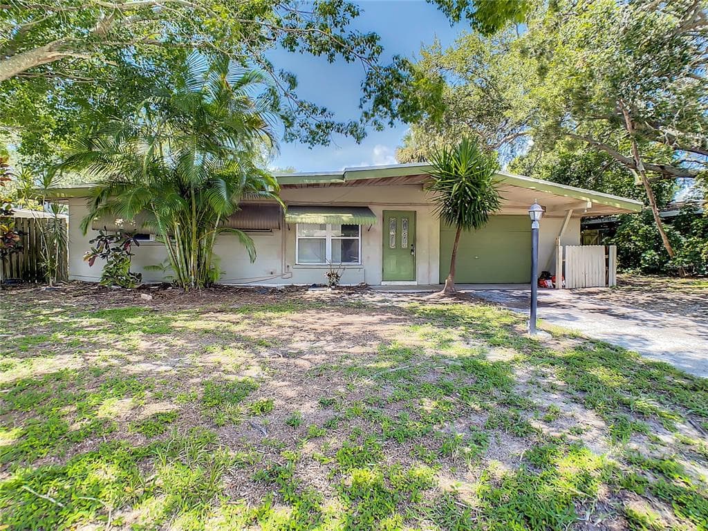 5824 W 23RD STREET BRADENTON, FL 34207