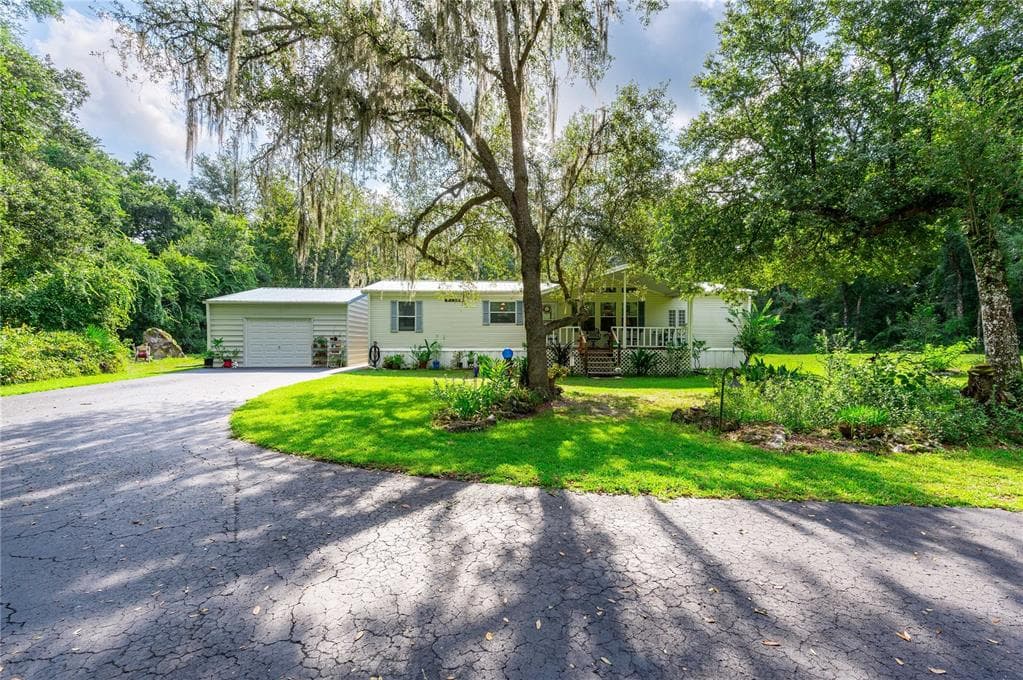 8369 CR 614A BUSHNELL, FL 33513