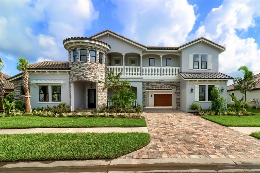 33062 KATELAND DRIVE WESLEY CHAPEL, FL 33545