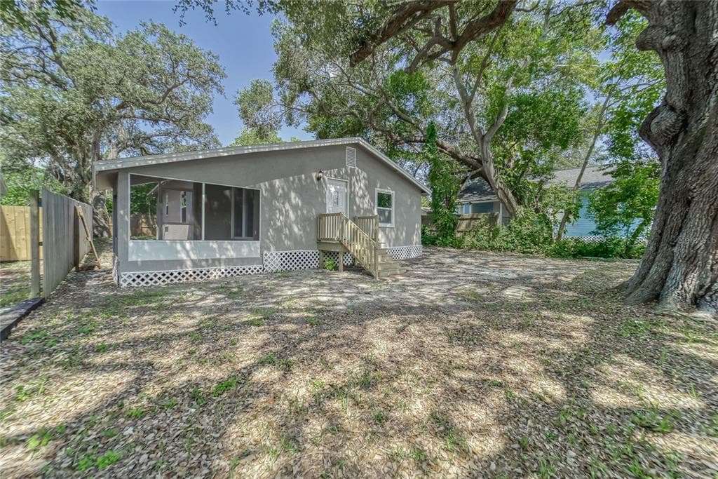 1880 SYLVAN DRIVE CLEARWATER, FL 33755