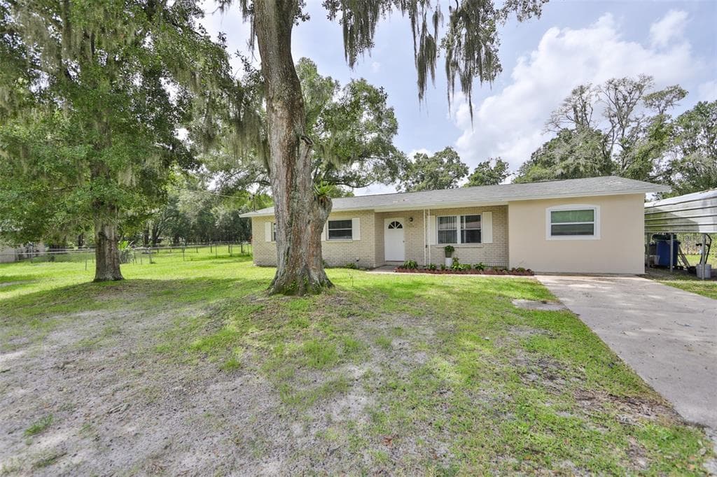 5803 STRAUSS LOOP PLANT CITY, FL 33565