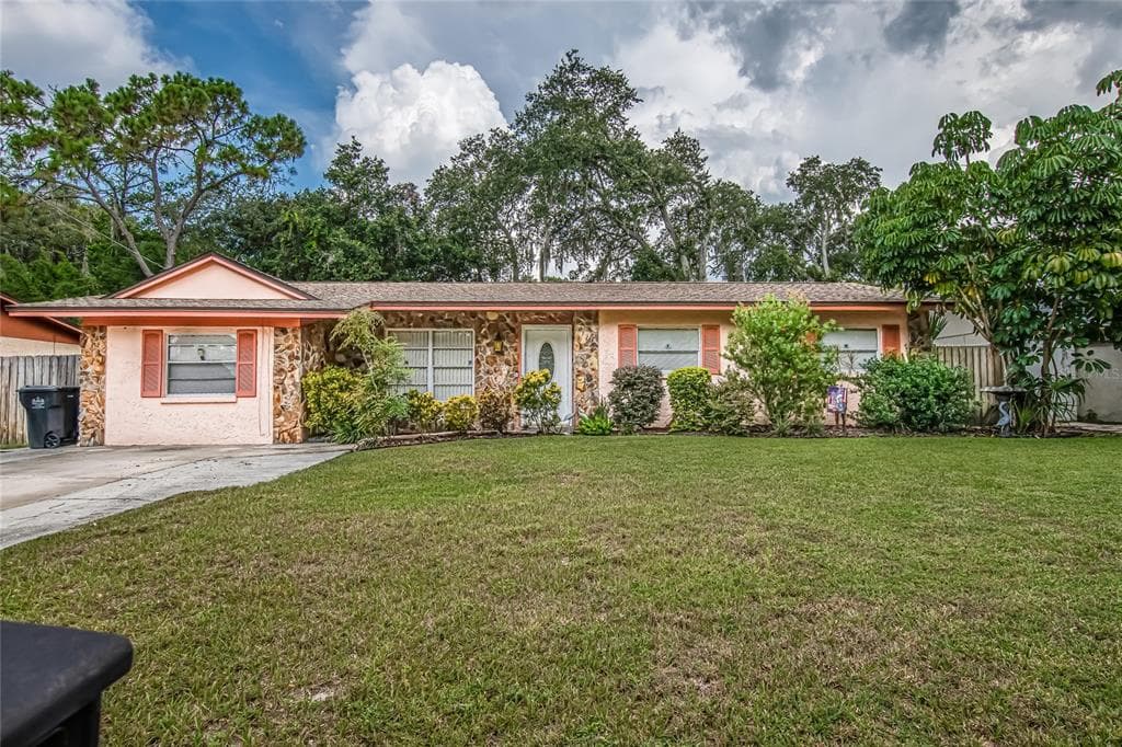 14928 W HARDY DRIVE TAMPA, FL 33613