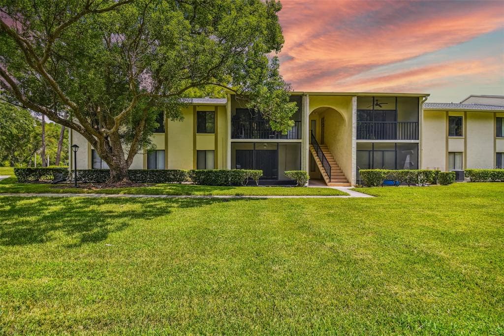 1354 SHADY PINE WAY UNIT G1 TARPON SPRINGS, FL 34688