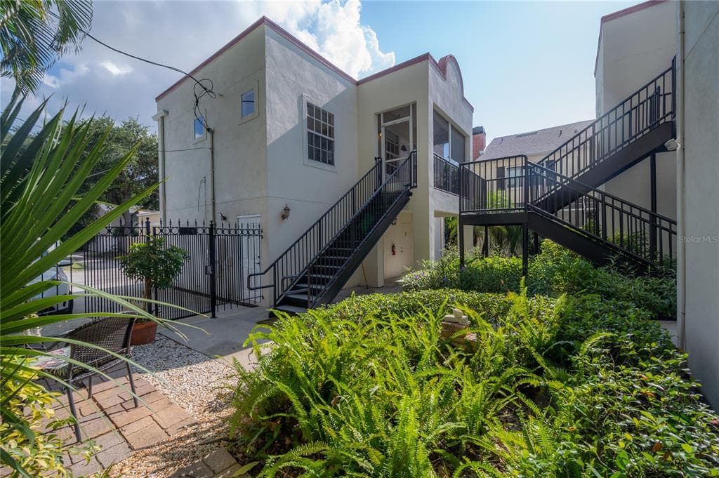 1205 W HORATIO STREET UNIT 5 TAMPA, FL 33606