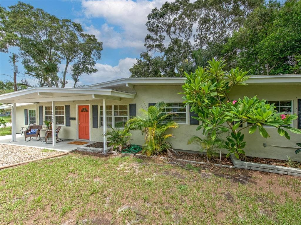 5065 31ST AVENUE N ST PETERSBURG, FL 33710