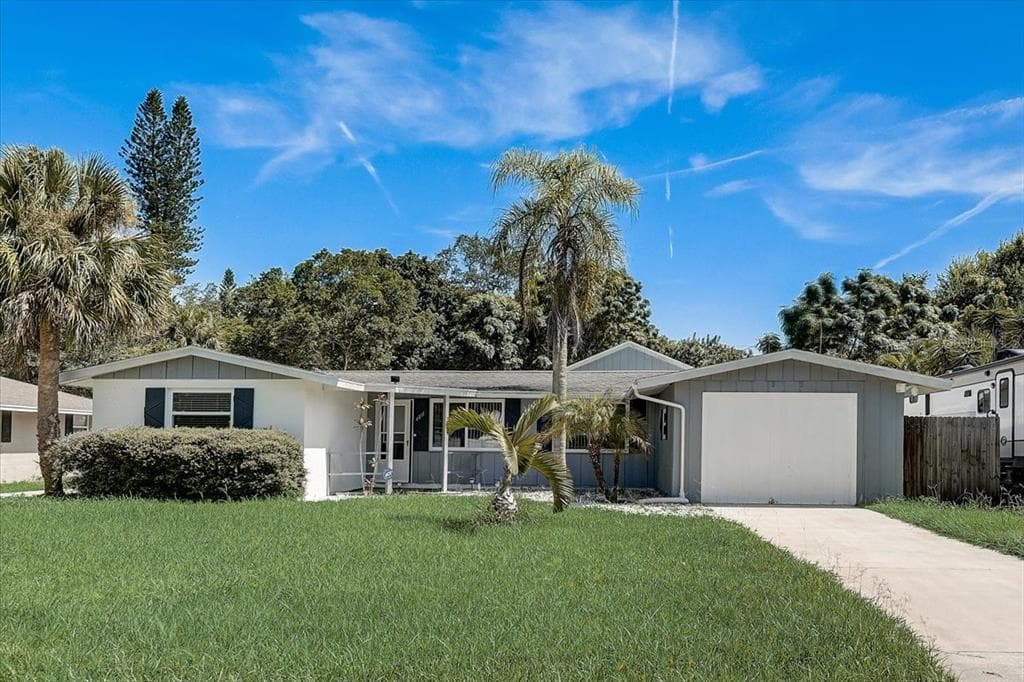 4811 29TH AVENUE W BRADENTON, FL 34209