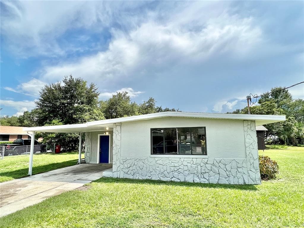 901 S GIBBS STREET PLANT CITY, FL 33563