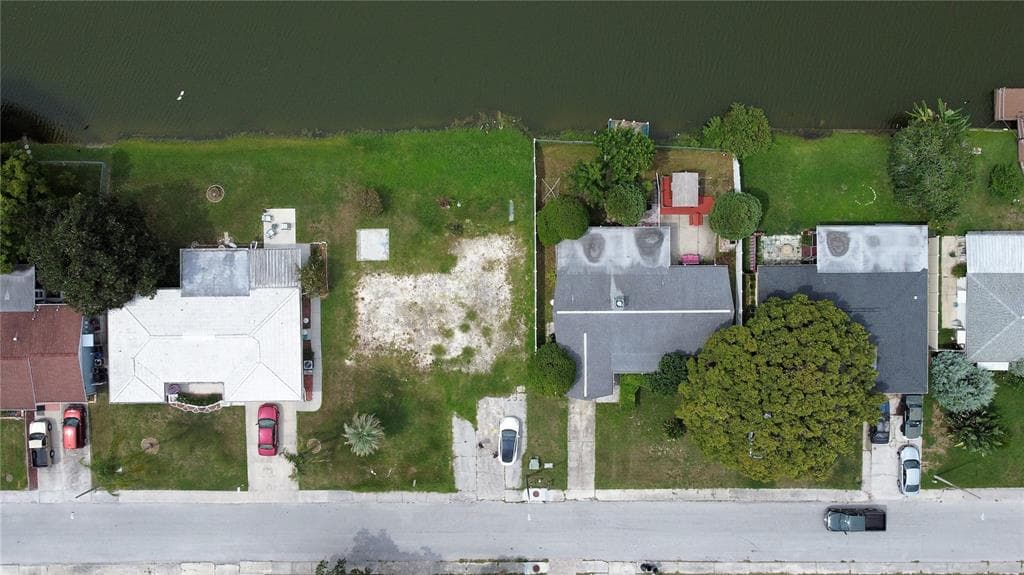 7211 ASHWOOD DRIVE PORT RICHEY, FL 34668