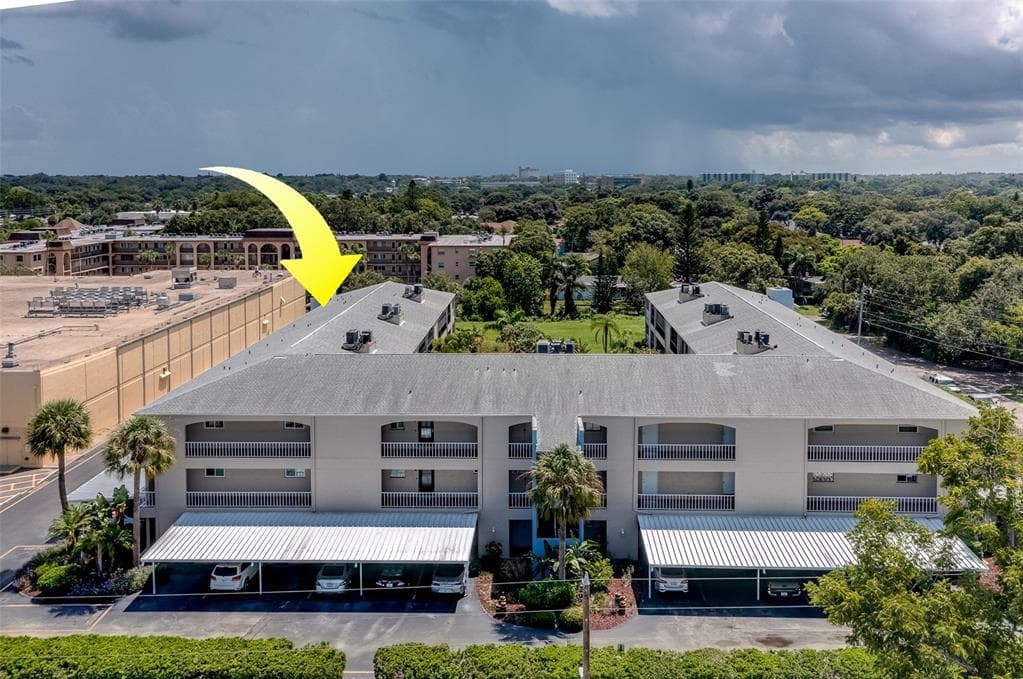 215 VALENCIA BOULEVARD UNIT 213 LARGO, FL 33770