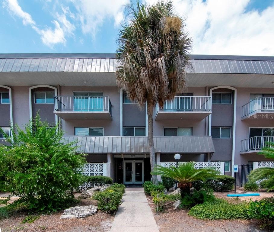 4611 W FIG STREET UNIT 210 TAMPA, FL 33609