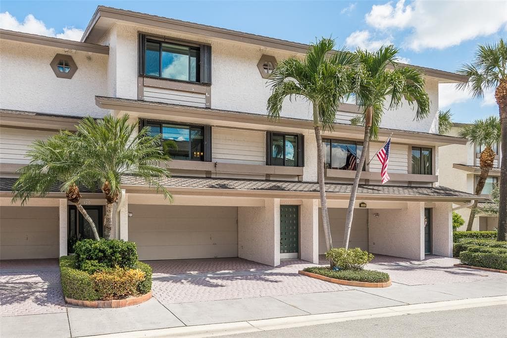122 MARINA DEL REY COURT